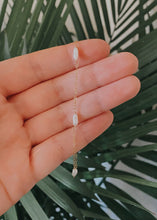 Load image into Gallery viewer, Multi Pearl Bracelet