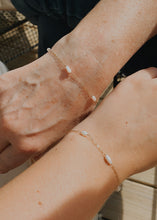 Load image into Gallery viewer, Multi Pearl Bracelet