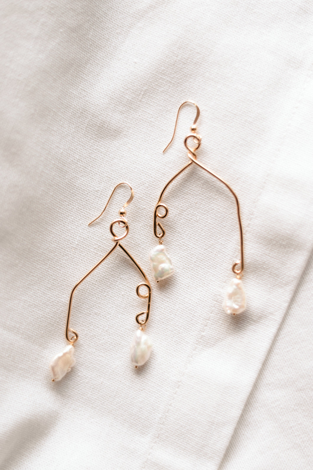 Pearl Mobile Arch Earrings