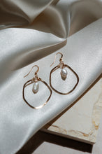 Load image into Gallery viewer, Mini Wavy Hoops + Pearls
