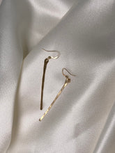 Load image into Gallery viewer, Line Earrings
