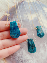 Load image into Gallery viewer, Trapezoid Gemstone Necklace | Apatite
