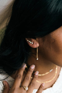 Mini Line Earrings | Pearl