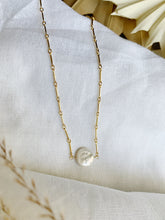 Load image into Gallery viewer, Pearl Coin Necklace
